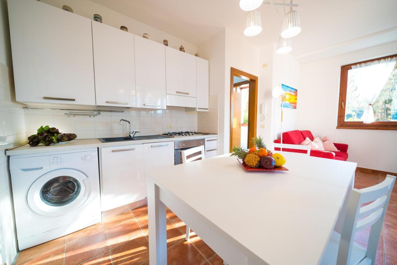 Ulivi Beth'S House Apartment เบรนโซเน ซูล การ์ดา ภายนอก รูปภาพ