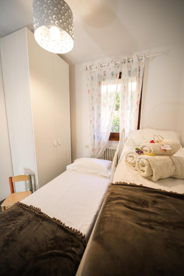 Ulivi Beth'S House Apartment เบรนโซเน ซูล การ์ดา ภายนอก รูปภาพ
