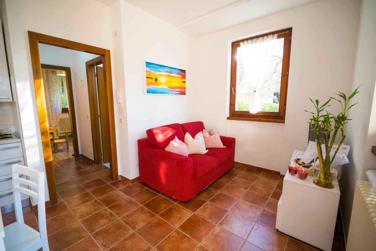 Ulivi Beth'S House Apartment เบรนโซเน ซูล การ์ดา ภายนอก รูปภาพ