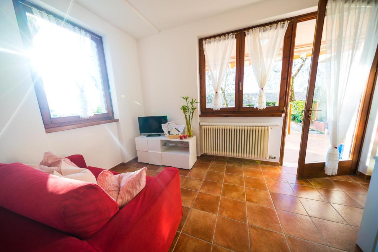 Ulivi Beth'S House Apartment เบรนโซเน ซูล การ์ดา ภายนอก รูปภาพ